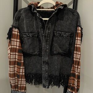 Buckle Fringe Button Down Size XS